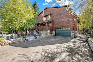 911 Davis Ave, McCall, ID 83638