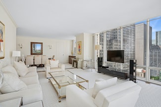 641 5th Ave Unit 26A, New York, NY 10022