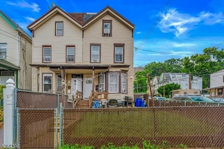 418 Summer Ave, Newark, NJ 07104