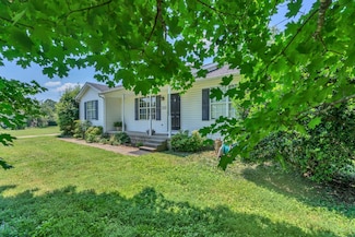 1845 Cromwell Dr, Murfreesboro, TN 37128