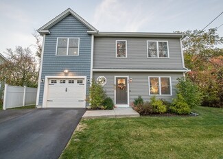 94 Wildwood Ave, Warwick, RI 02889