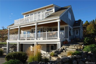 1516 S Lakeshore Rd, Chelan, WA 98816