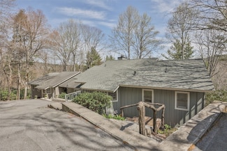 50 Ridge Lake Cir, Highlands, NC 28741