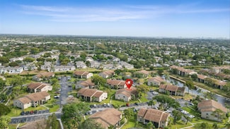 528 Shady Pine Way Unit B1, Greenacres, FL 33415