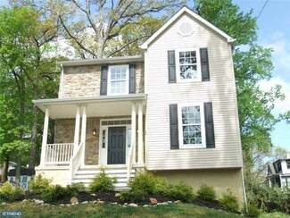 915 Woodside Ave, Secane, PA 19018