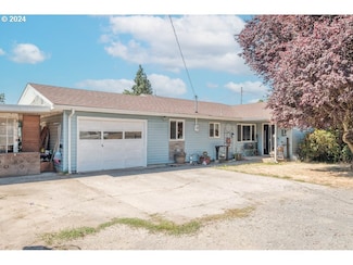 2020 Omire Ln, Lebanon, OR 97355