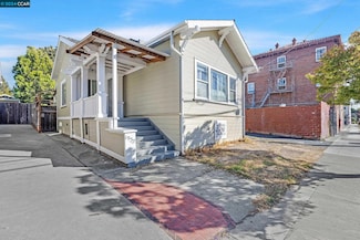 1933 McGee Ave, Berkeley, CA 94703