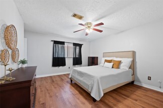 4723 Owens Creek Ln, Spring, TX 77388