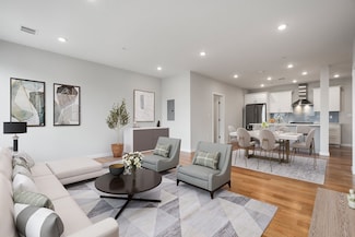 267 Old Colony Ave Unit 308, Boston, MA 02127