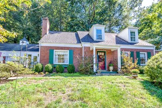 5206 Green Valley Dr, Knoxville, TN 37914