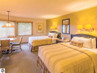12400 Crystal Mountain Dr Unit 172, Thompsonville, MI 49683