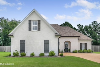 4040 Vineyard Dr E, Southaven, MS 38672