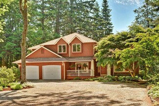 8990 Cedar St NE, Bainbridge Island, WA 98110
