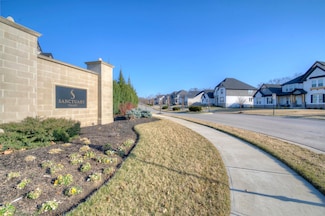 2644 White Pine Dr, Villa Hills, KY 41017
