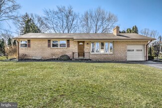3322 Groton Ln, Dover, PA 17315