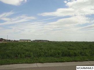 807 Elizabeth St, Marshall, MN 56258