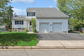 549 Clark Ave, Union Beach, NJ 07735