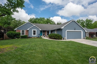 717 SW Morningside Rd, Topeka, KS 66606