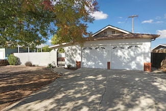 1129 E Alameda St, Manteca, CA 95336