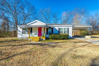 40 Henegar Ln, Rossville, GA 30741