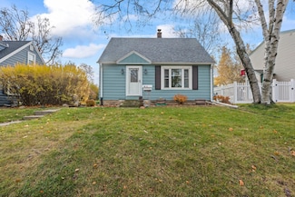 8603 W Stuth Ave, Milwaukee, WI 53227