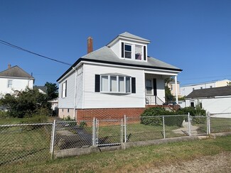 19 Columbus St, South Dartmouth, MA 02748