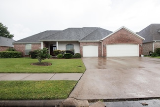 6180 Gracemount Ln, Beaumont, TX 77706