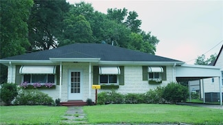 2409 Greenwood Dr, Portsmouth, VA 23702