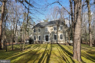 26 Harvest Ln, Medford, NJ 08055