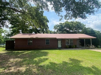11 Myra Ln, Eufaula, AL 36027