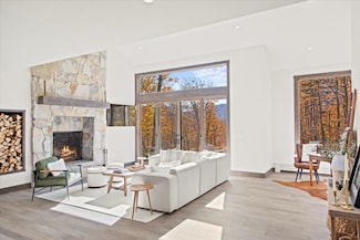 14 Old Ridge Rd, Winhall, VT 05155