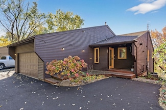 54 Bates Ave, Saint Paul, MN 55106