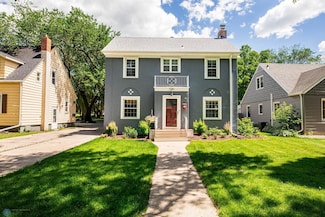 1241 4th St N, Fargo, ND 58102