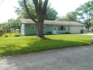4920 N Calhoun St, Griffith, IN 46319