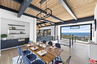 866 Coast View Dr, Laguna Beach, CA 92651