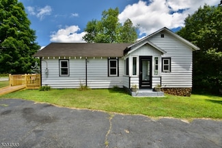 5528 Berkshire Valley Rd, Oak Ridge, NJ 07438