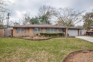 3307 Knoll St, Houston, TX 77080