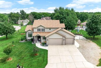 414 2nd St SW, Medford, MN 55049
