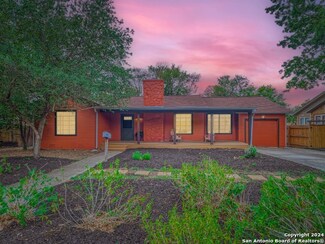 310 E Nottingham Dr, San Antonio, TX 78209