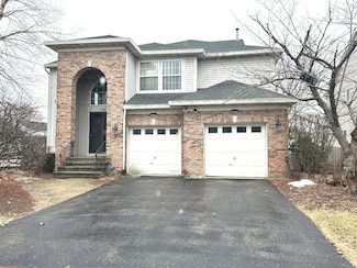 2015 Sudbury St, Naperville, IL 60564
