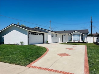 15882 Malm Cir, Huntington Beach, CA 92647