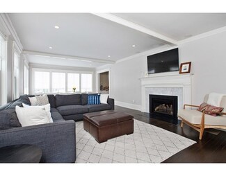 67 Grafton St, Newton Center, MA 02459