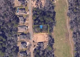 12137 Mustang Ave, Willis, TX 77378