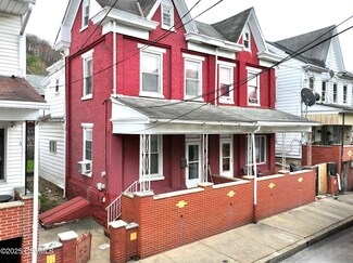 137 S Pearl St, Shamokin, PA 17872