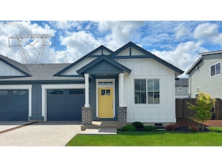 7710 SE Contour Ln, Hillsboro, OR 97123