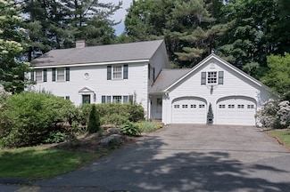 5 Old English Rd, Worcester, MA 01609