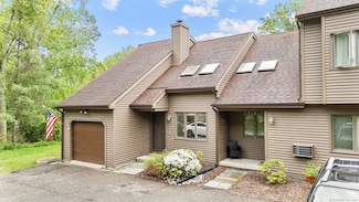 48 Twin Oaks, New Milford, CT 06776
