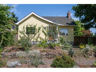 212 NE 87th Ave, Portland, OR 97220