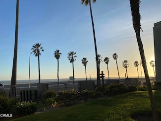 397 E Surfside Dr, Port Hueneme, CA 93041