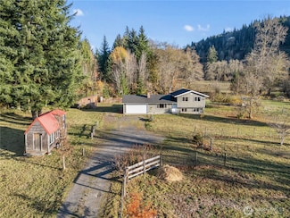 124 Highland Valley Rd, Morton, WA 98356
